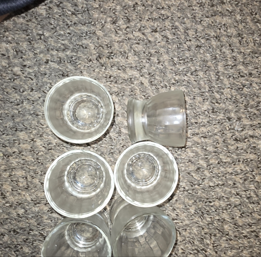 Set of Clear Glass Cups